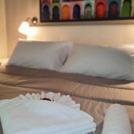 4Rooms Guest House Free Wi-Fi Salerno Dış mekan fotoğraf