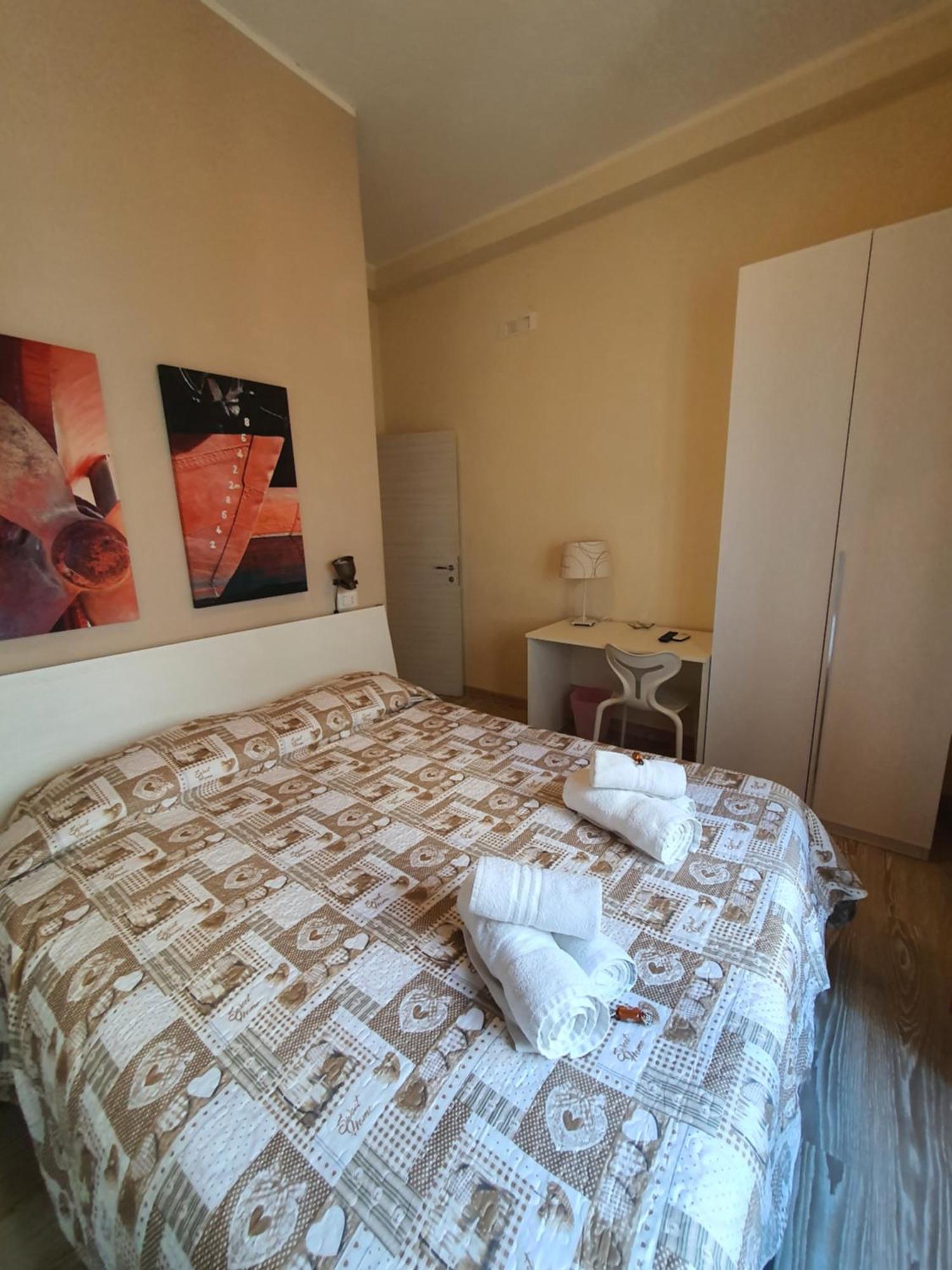 4Rooms Guest House Free Wi-Fi Salerno Dış mekan fotoğraf