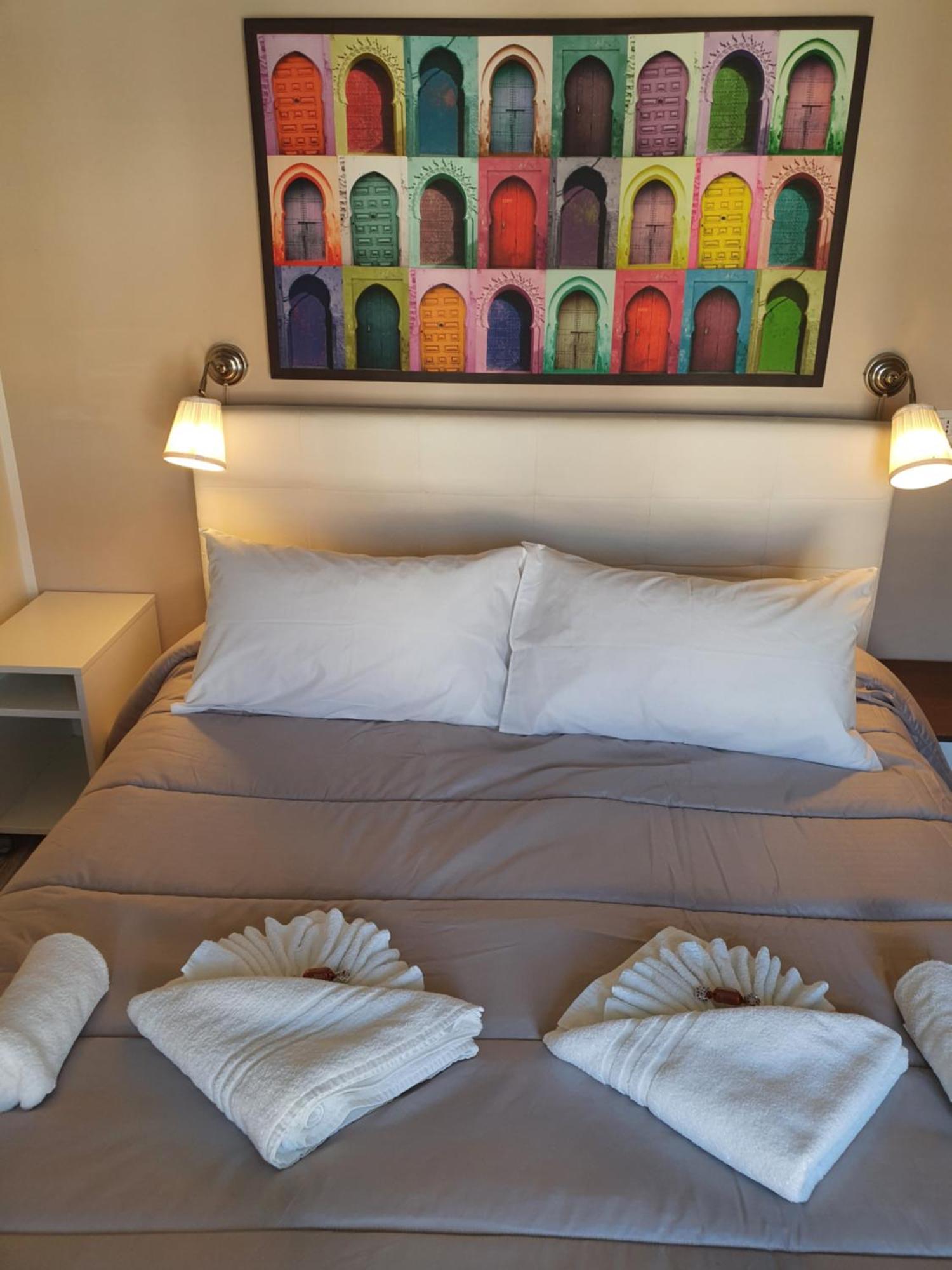 4Rooms Guest House Free Wi-Fi Salerno Dış mekan fotoğraf